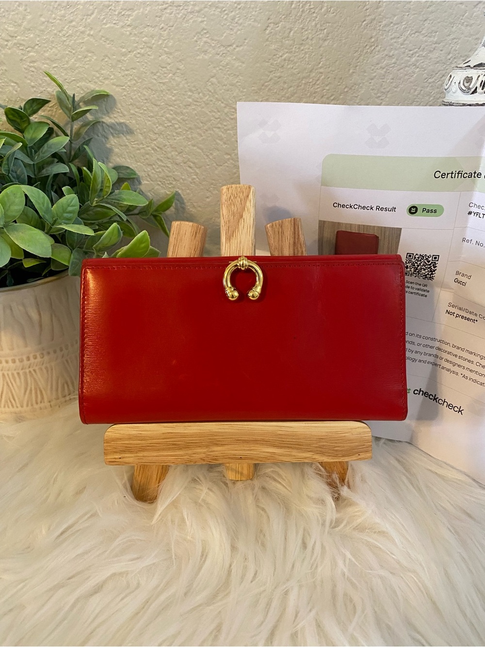 Gucci Red Leather Continental Wallet with Gold Horseshoe Closure COA included